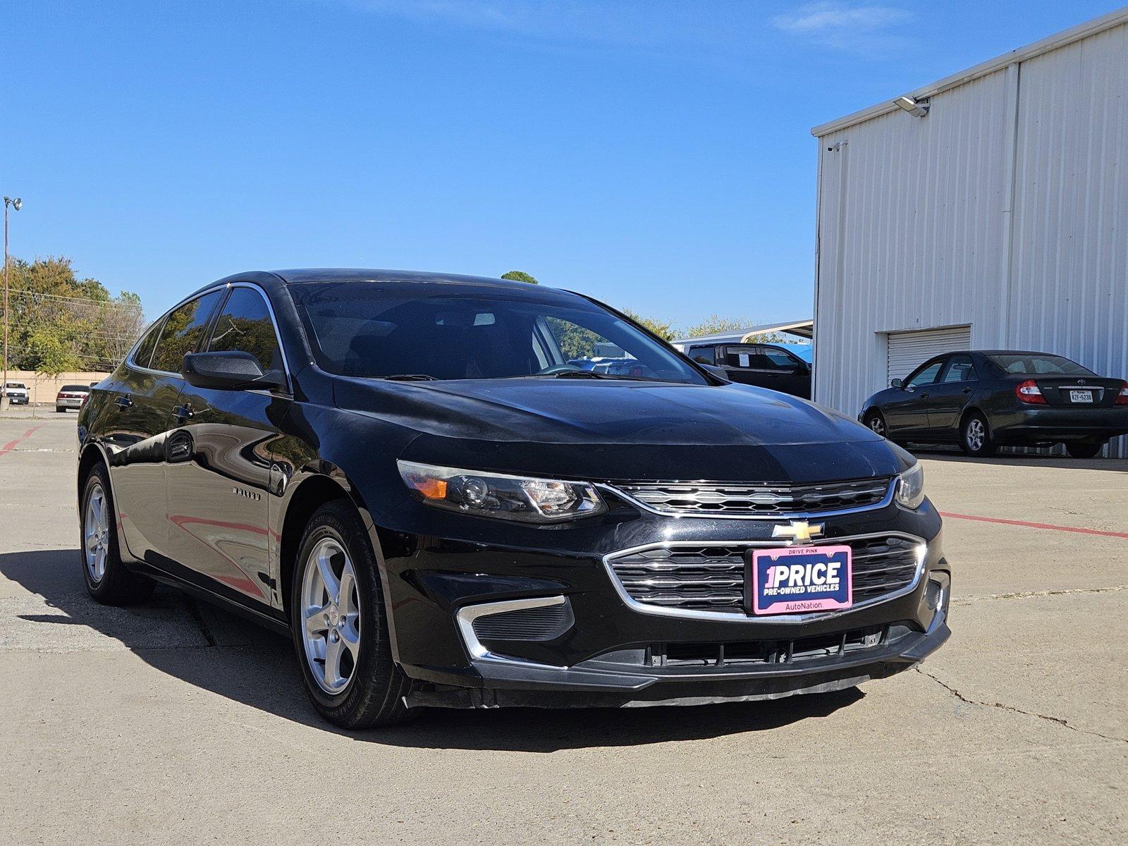 2017 Chevrolet Malibu Vehicle Photo in NORTH RICHLAND HILLS, TX 76180-7199