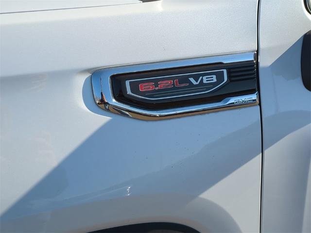 2025 GMC Sierra 1500 Vehicle Photo in GOODYEAR, AZ 85338-1310