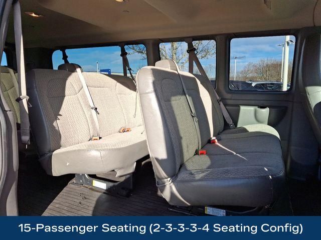 2023 GMC Savana Passenger 3500 Vehicle Photo in PAWLING, NY 12564-3219