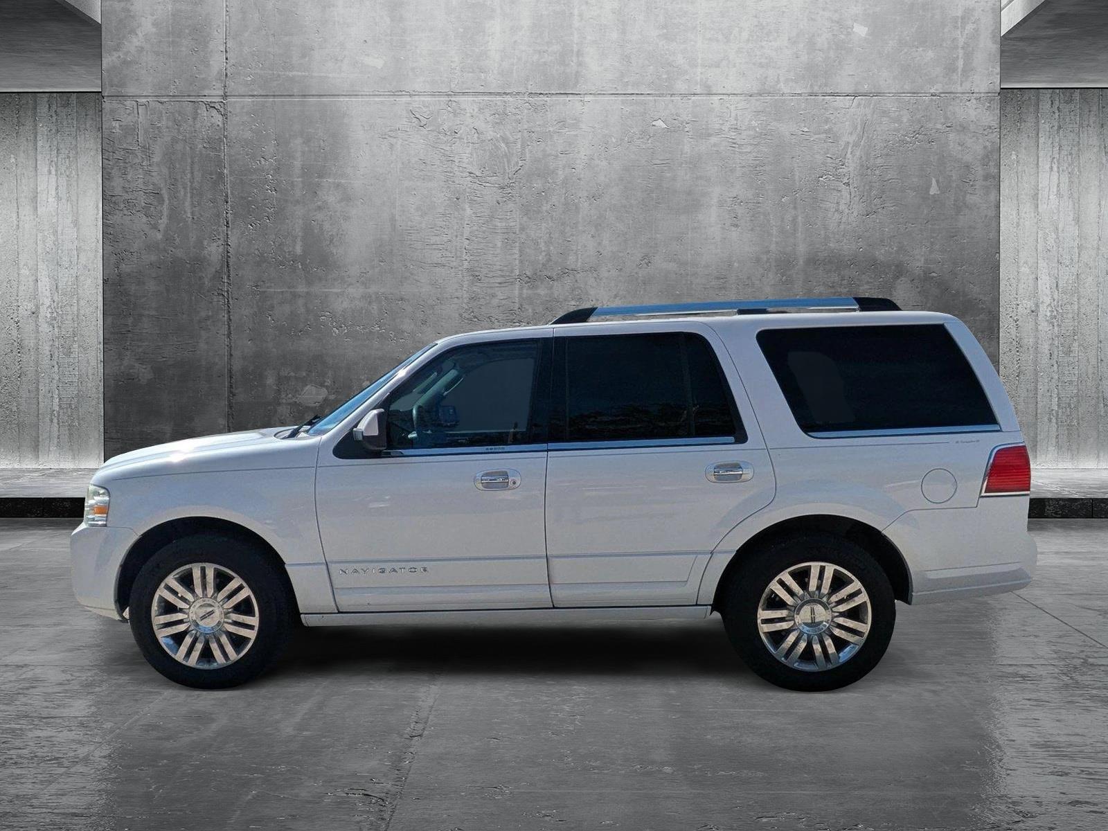 2012 Lincoln Navigator Vehicle Photo in Clearwater, FL 33765