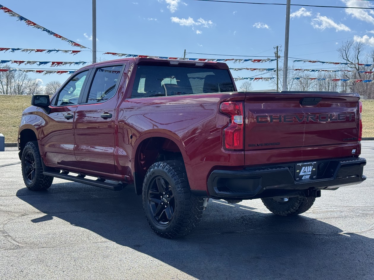 2021 Chevrolet Silverado 1500 Vehicle Photo in BOONVILLE, IN 47601-9633