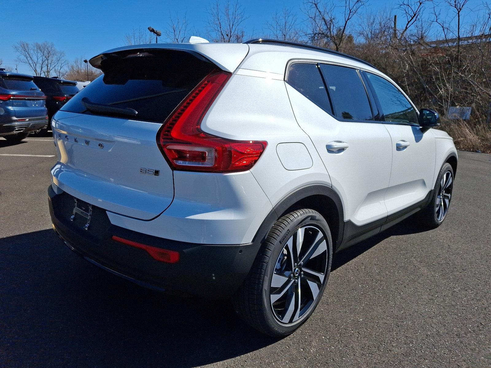 2025 Volvo XC40 Vehicle Photo in Trevose, PA 19053