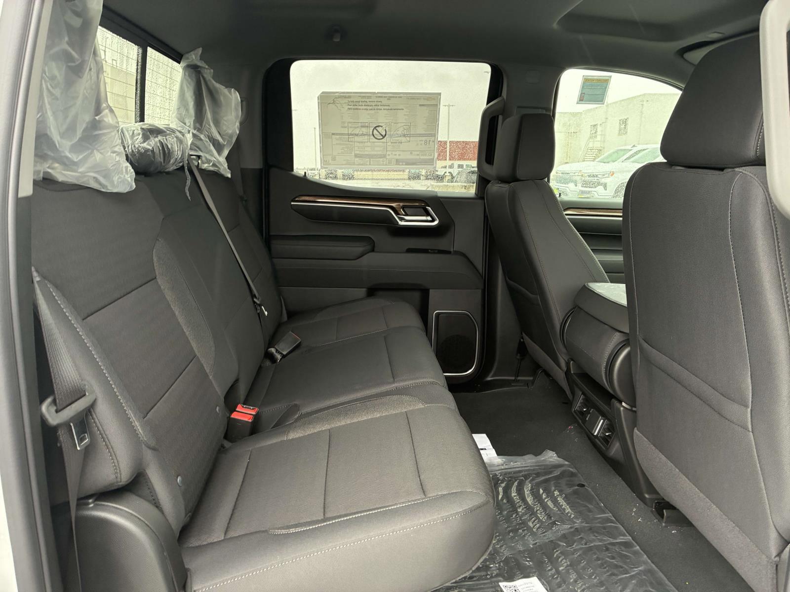 2025 Chevrolet Silverado 1500 Vehicle Photo in LOS ANGELES, CA 90007-3794