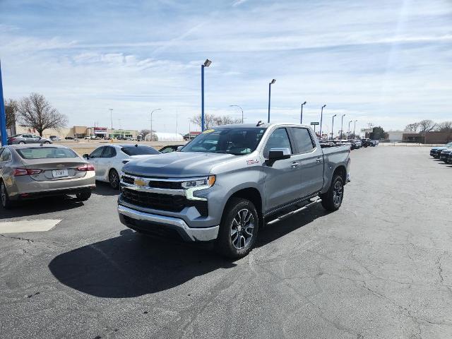 2023 Chevrolet Silverado 1500 Vehicle Photo in HAYS, KS 67601-1994