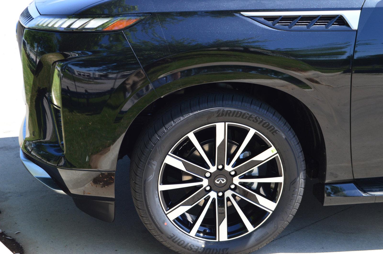 2025 INFINITI QX80 Vehicle Photo in Houston, TX 77090