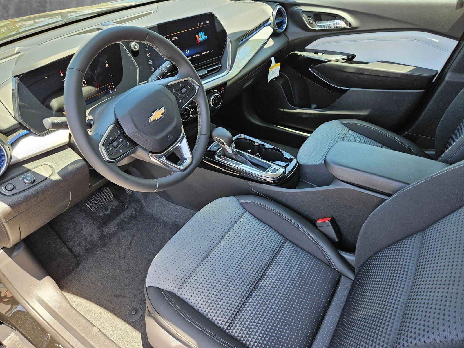 2025 Chevrolet Trax Vehicle Photo in PEORIA, AZ 85382-3715