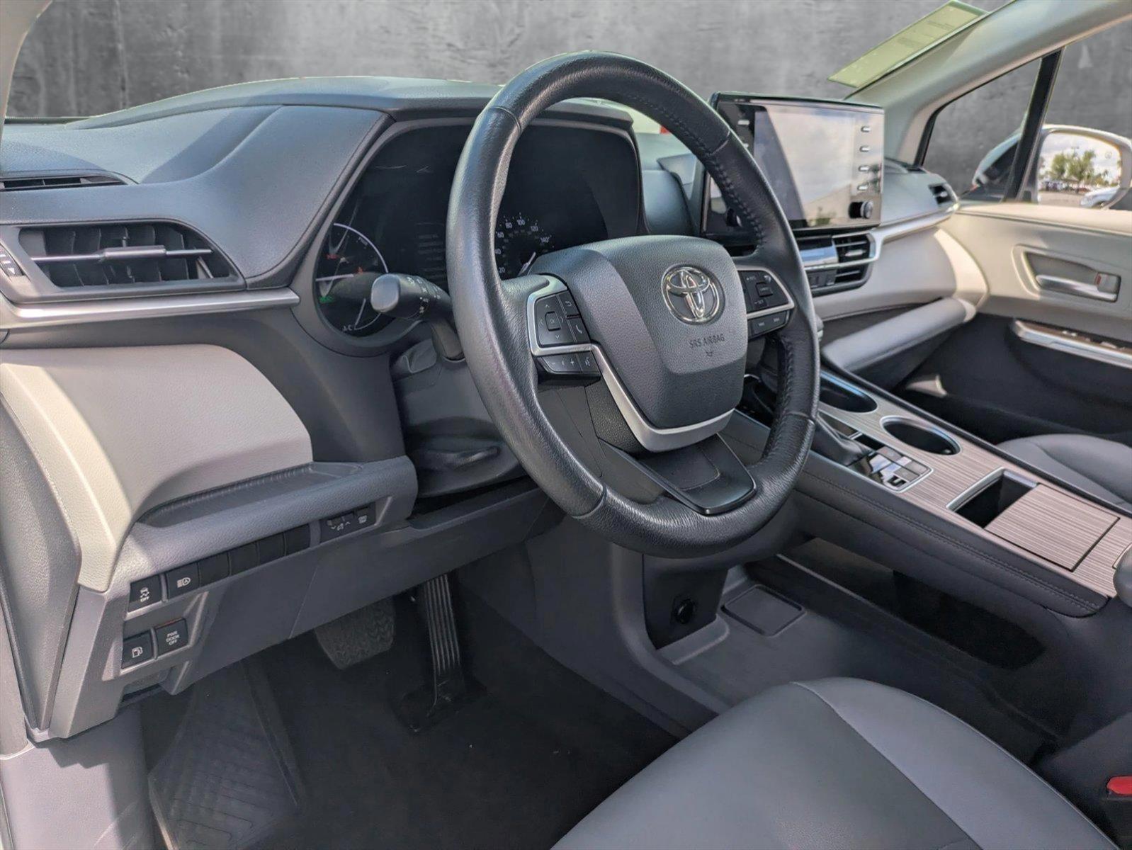 2023 Toyota Sienna Vehicle Photo in Winter Park, FL 32792