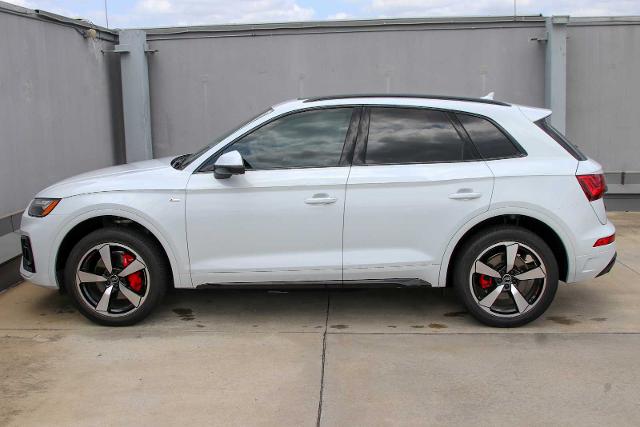 2024 Audi Q5 Vehicle Photo in SUGAR LAND, TX 77478