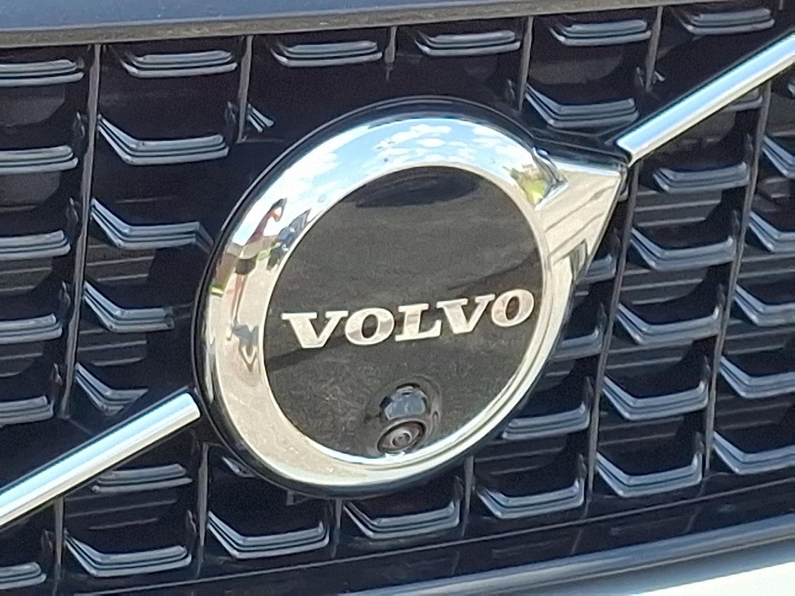 2025 Volvo XC40 Vehicle Photo in Lancaster, PA 17601