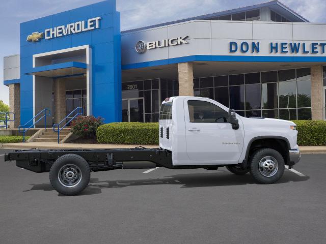 2025 Chevrolet Silverado 3500 HD Chassis Cab Vehicle Photo in GEORGETOWN, TX 78626-7508