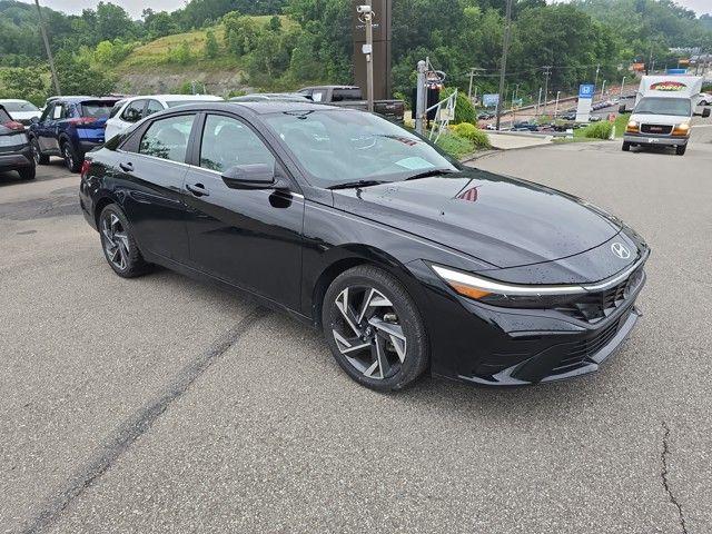 2024 Hyundai ELANTRA Vehicle Photo in Pleasant Hills, PA 15236