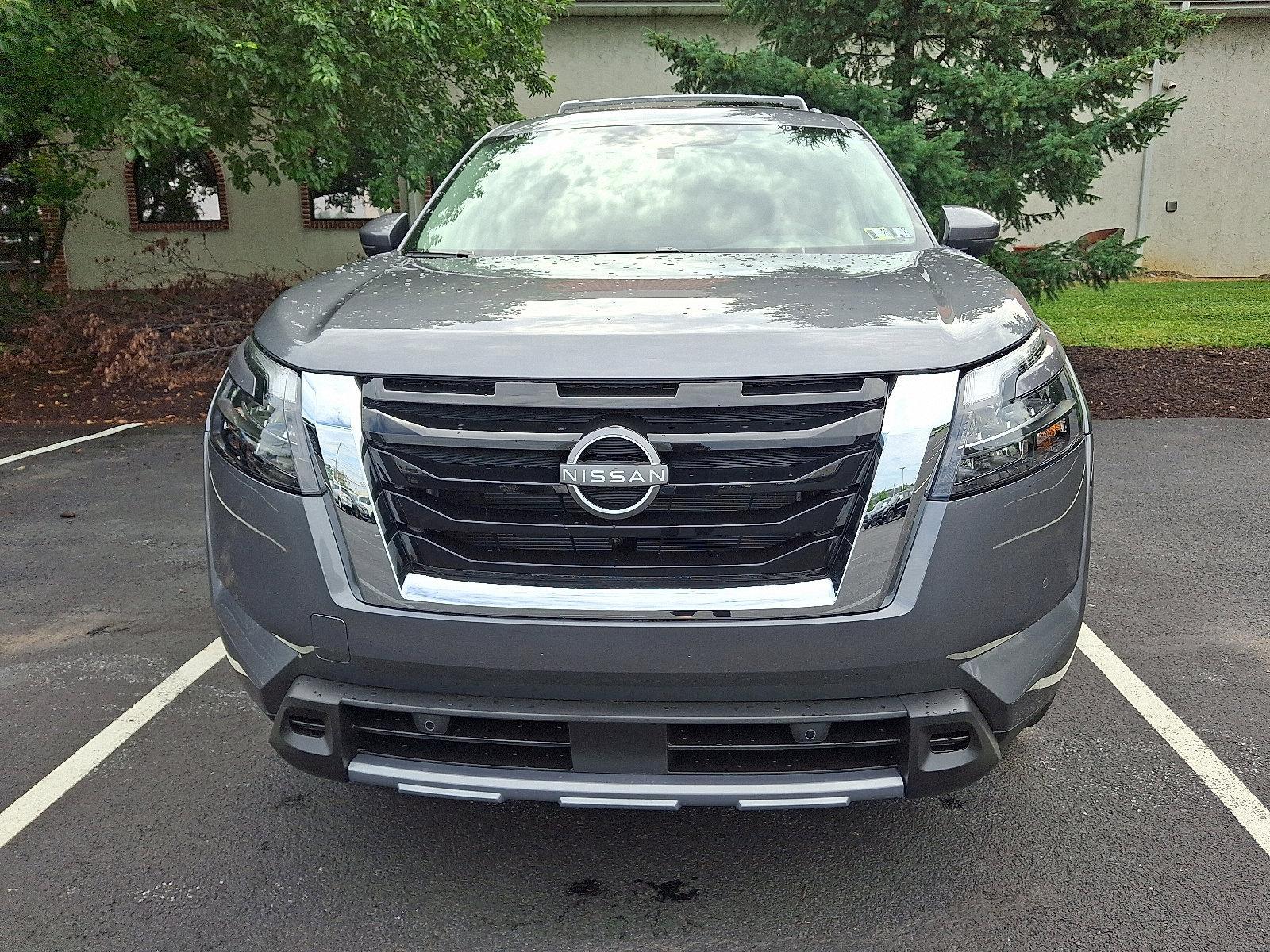 2025 Nissan Pathfinder Vehicle Photo in Harrisburg, PA 17111-1033