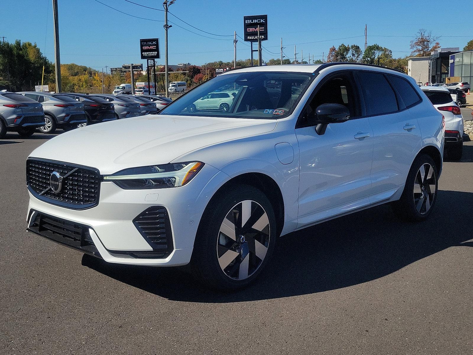 2025 Volvo XC60 Plug-In Hybrid Vehicle Photo in Trevose, PA 19053