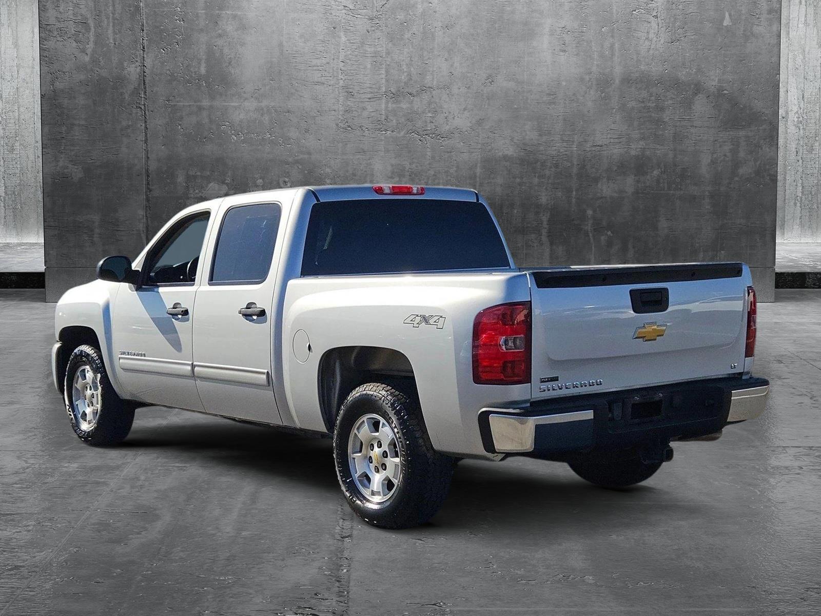 2011 Chevrolet Silverado 1500 Vehicle Photo in GILBERT, AZ 85297-0446