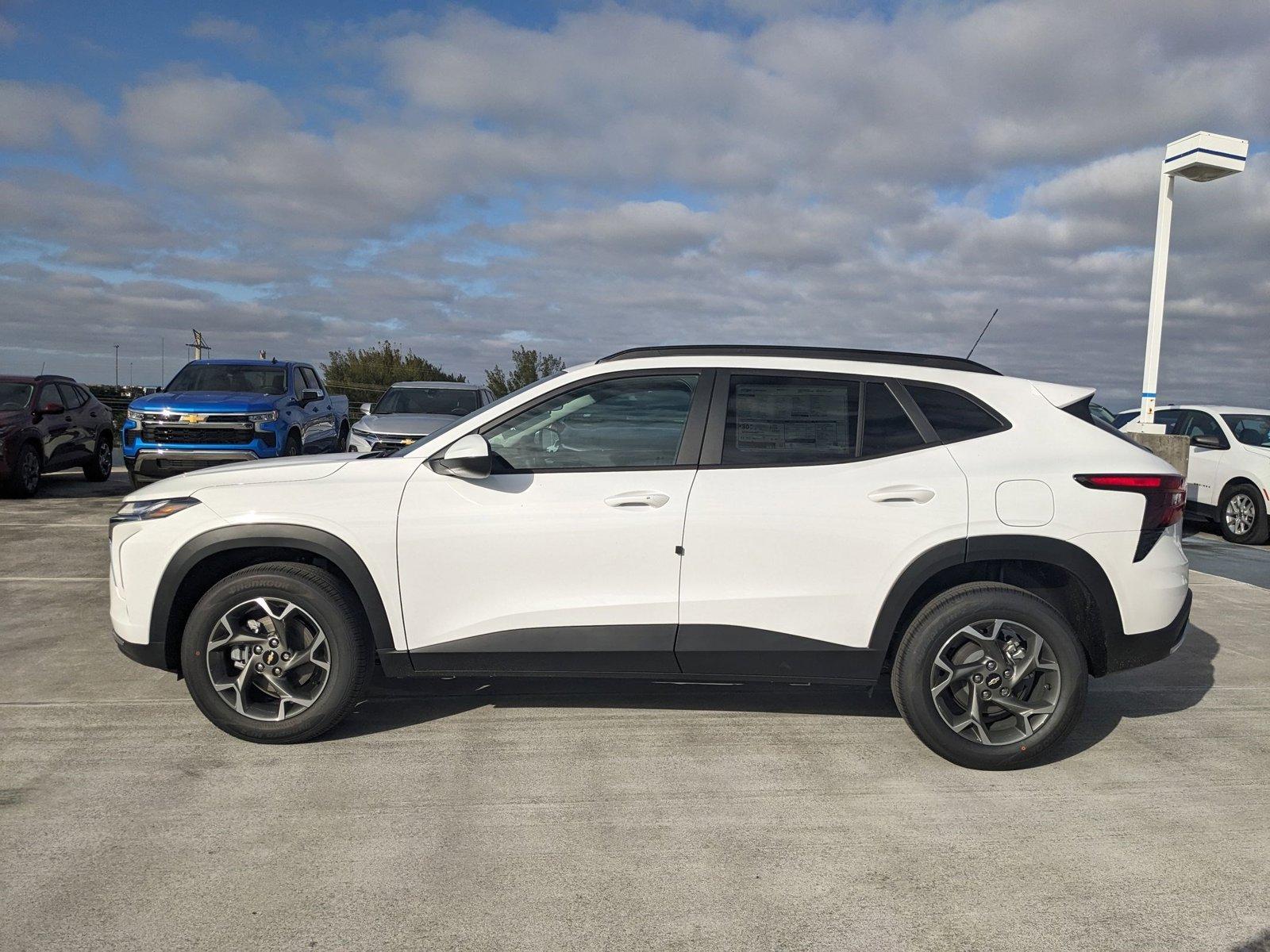 2025 Chevrolet Trax Vehicle Photo in MIAMI, FL 33172-3015