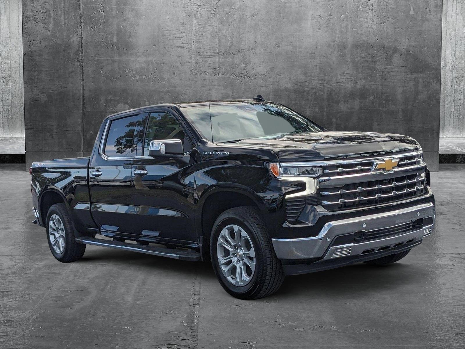 2025 Chevrolet Silverado 1500 Vehicle Photo in GREENACRES, FL 33463-3207