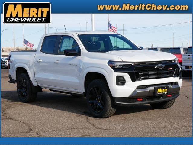 2024 Chevrolet Colorado Vehicle Photo in MAPLEWOOD, MN 55119-4794