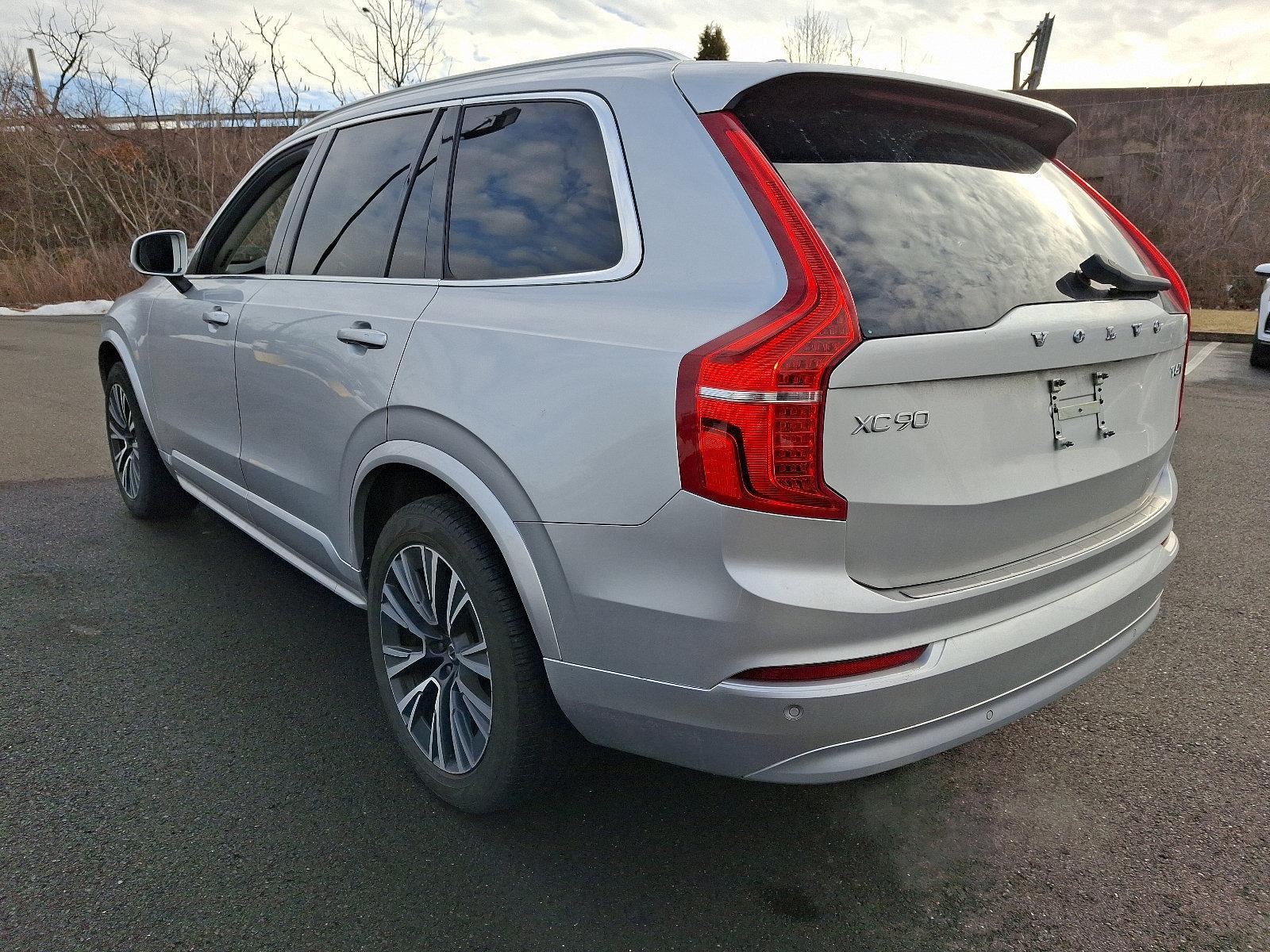 2022 Volvo XC90 Vehicle Photo in Trevose, PA 19053
