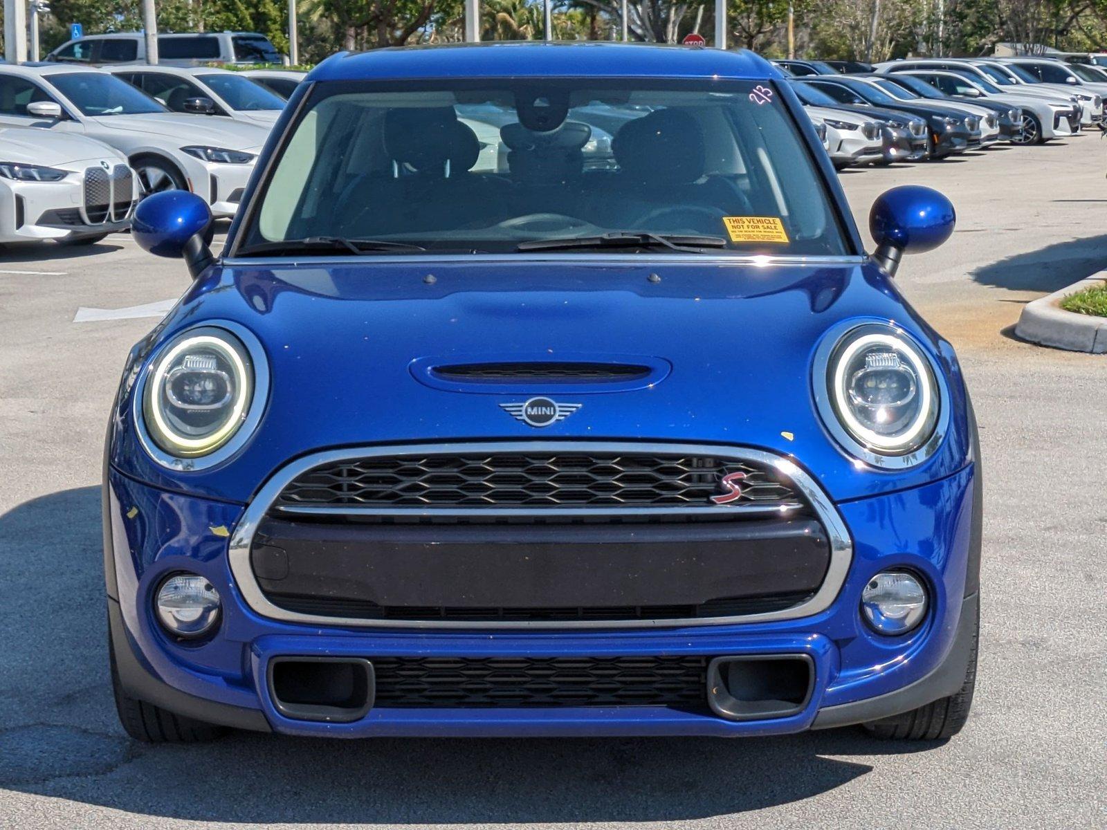 2019 MINI Cooper S Hardtop 4 Door Vehicle Photo in Delray Beach, FL 33444