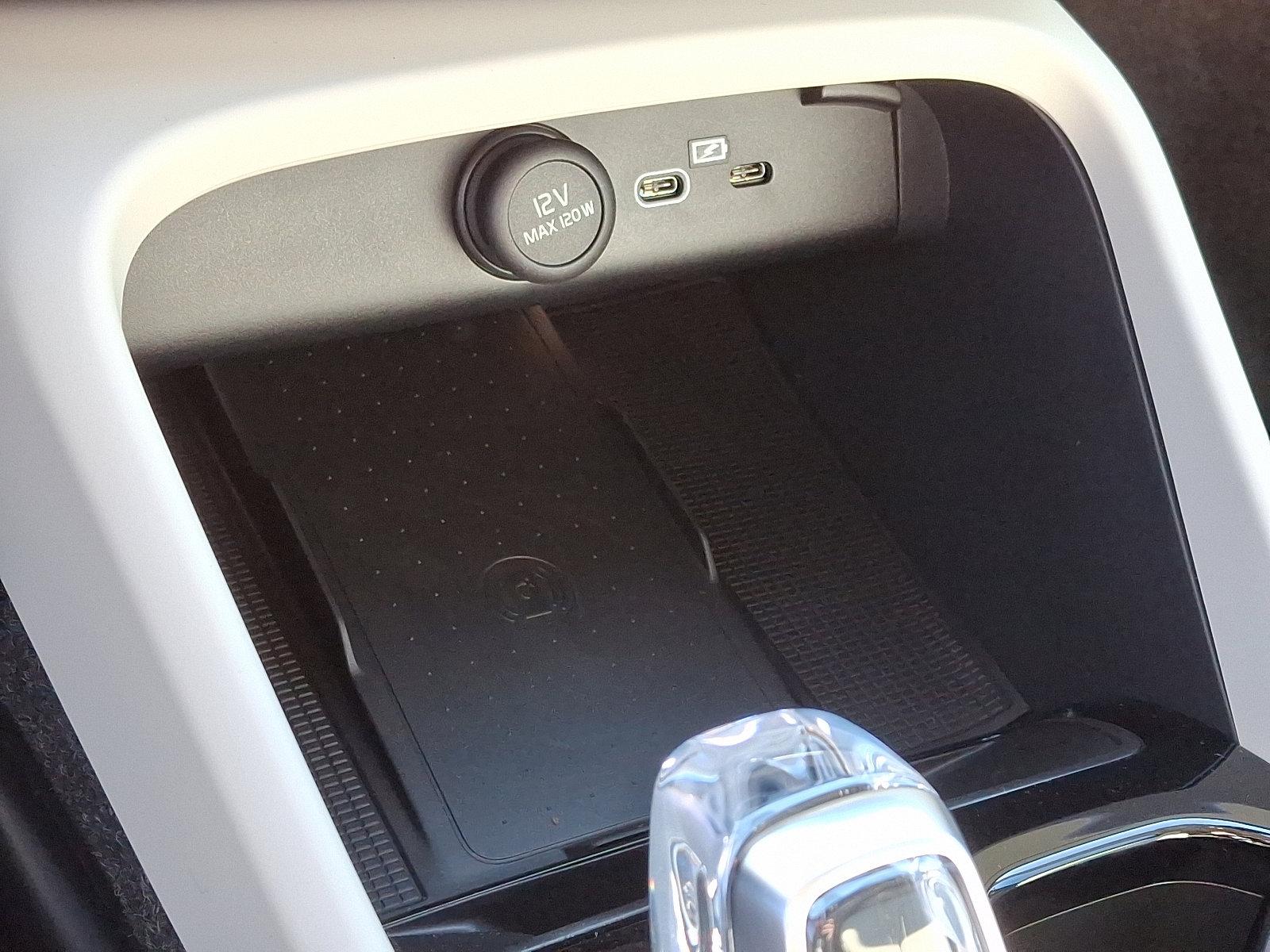2025 Volvo XC40 Vehicle Photo in Trevose, PA 19053
