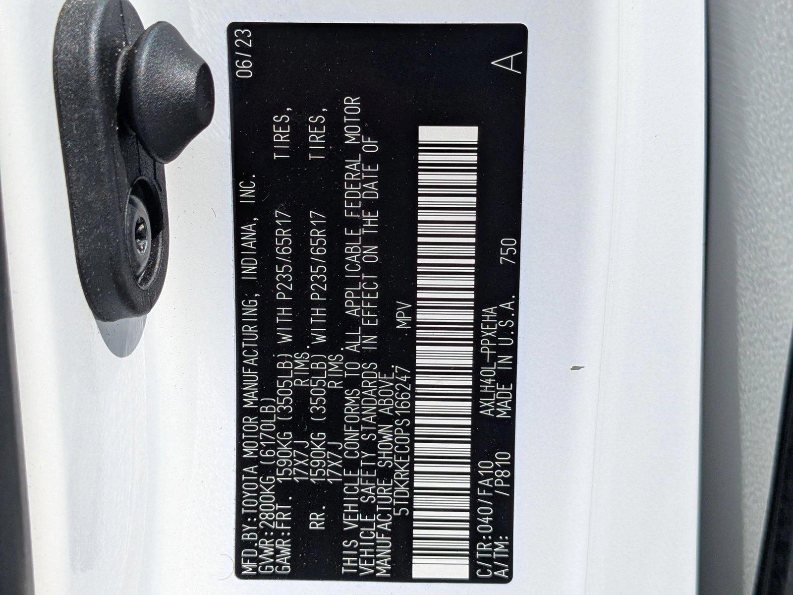 2023 Toyota Sienna Vehicle Photo in Panama City, FL 32401