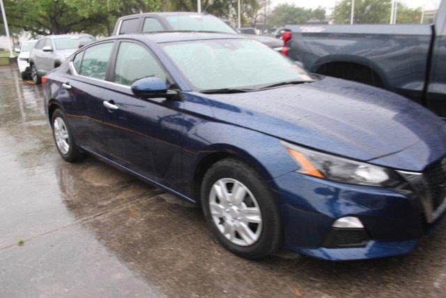 Used 2022 Nissan Altima S with VIN 1N4BL4BVXNN354950 for sale in Jersey Village, TX