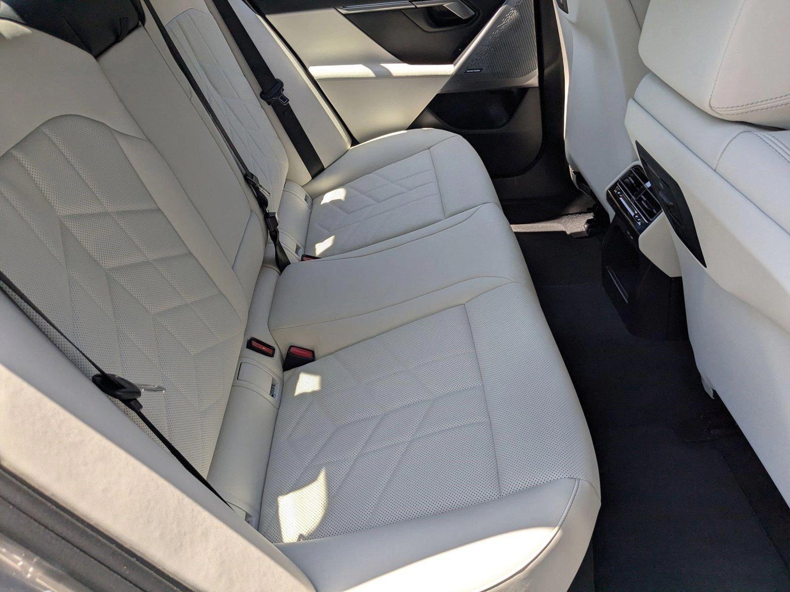 2024 BMW i5 Vehicle Photo in Tampa, FL 33614