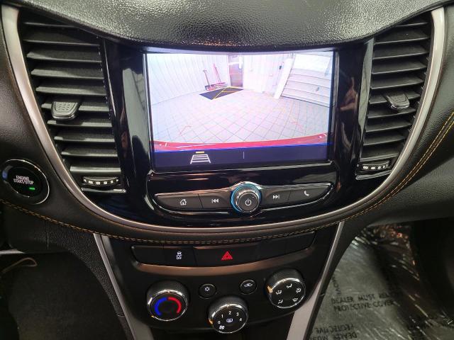 2022 Chevrolet Trax Vehicle Photo in NEENAH, WI 54956-2243