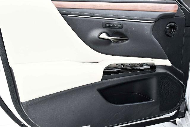 2024 Lexus ES 350 Vehicle Photo in DALLAS, TX 75235