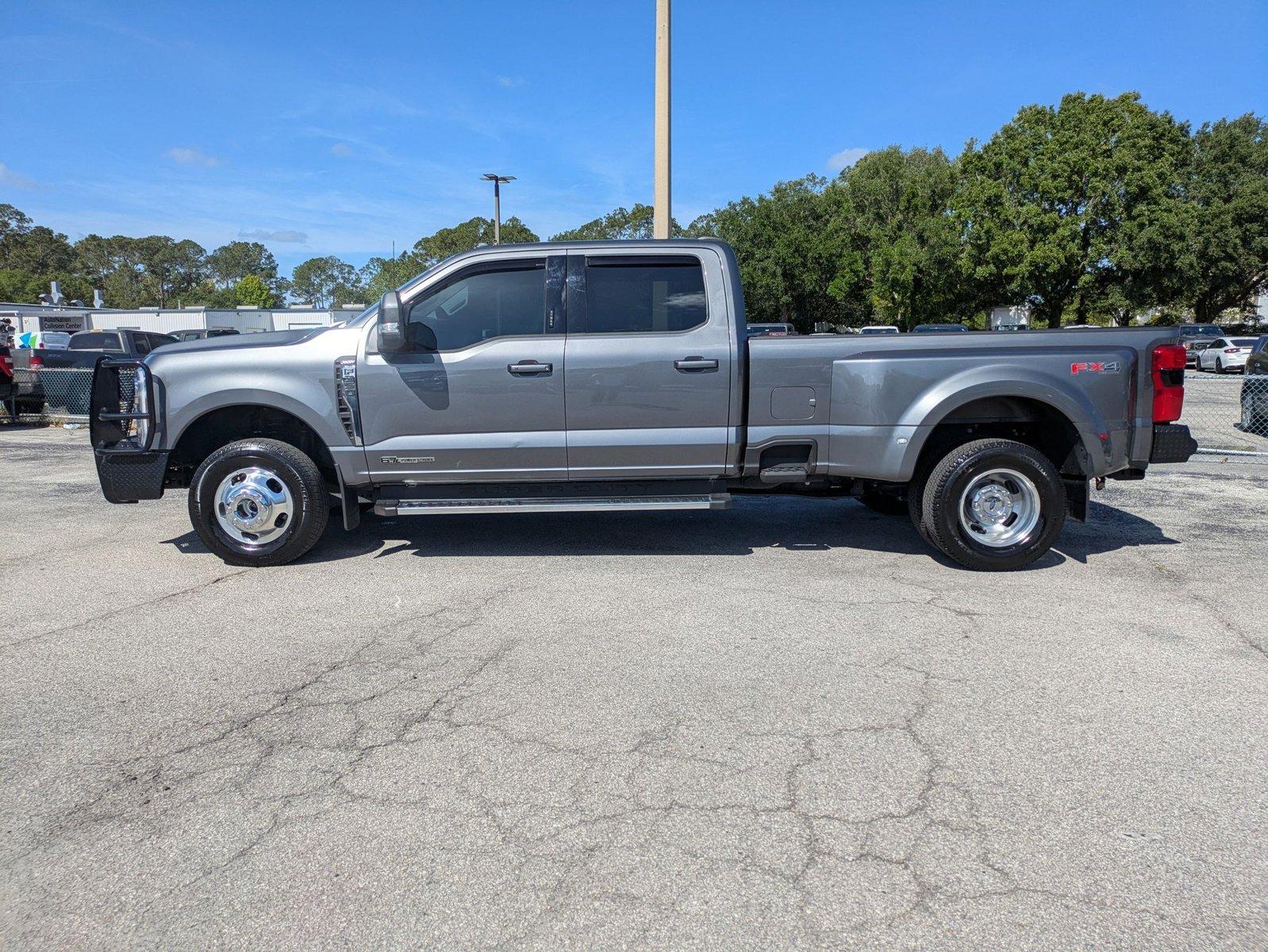 2023 Ford Super Duty F-350 DRW Vehicle Photo in Jacksonville, FL 32244