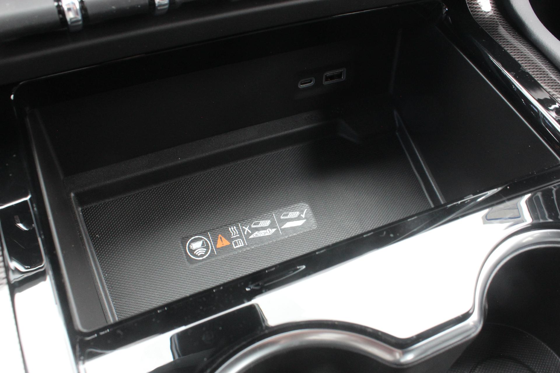 2025 GMC Yukon Vehicle Photo in AURORA, CO 80012-4011