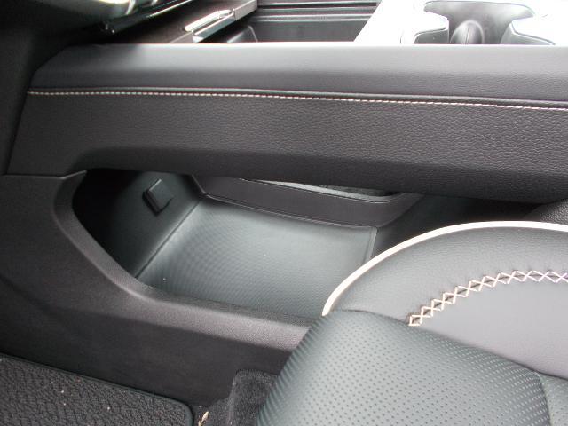 2025 GMC Acadia Vehicle Photo in LOWELL, MA 01852-4336