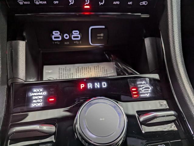 2025 Jeep Grand Cherokee L Vehicle Photo in Oshkosh, WI 54901
