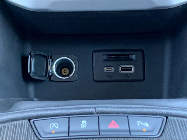 2023 GMC Acadia Vehicle Photo in BEAUFORT, SC 29906-4218