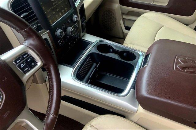 2017 Ram 1500 Vehicle Photo in TOPEKA, KS 66609-0000