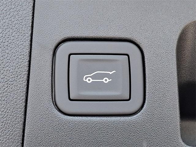 2025 Cadillac XT5 Vehicle Photo in ALLENTOWN, PA 18103-7399