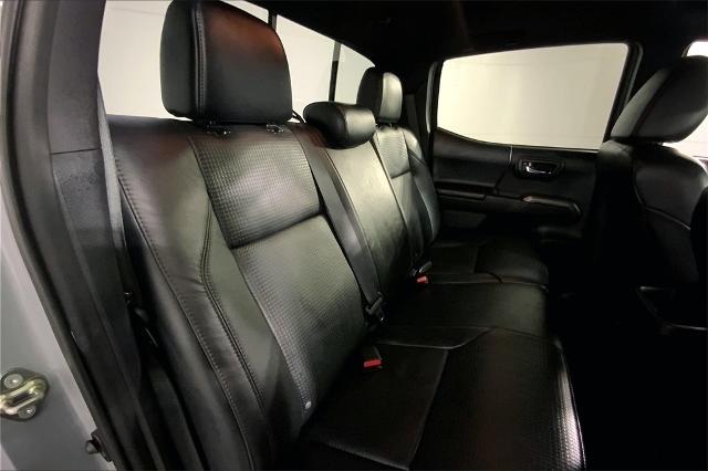2019 Toyota Tacoma 4WD Vehicle Photo in Kansas City, MO 64114