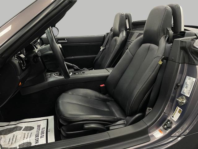 2008 Mazda MX-5 Miata Vehicle Photo in Appleton, WI 54913