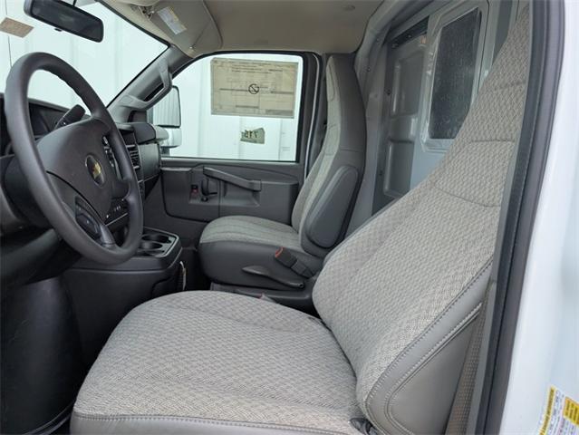 2025 Chevrolet Express Commercial Cutaway Vehicle Photo in ENGLEWOOD, CO 80113-6708