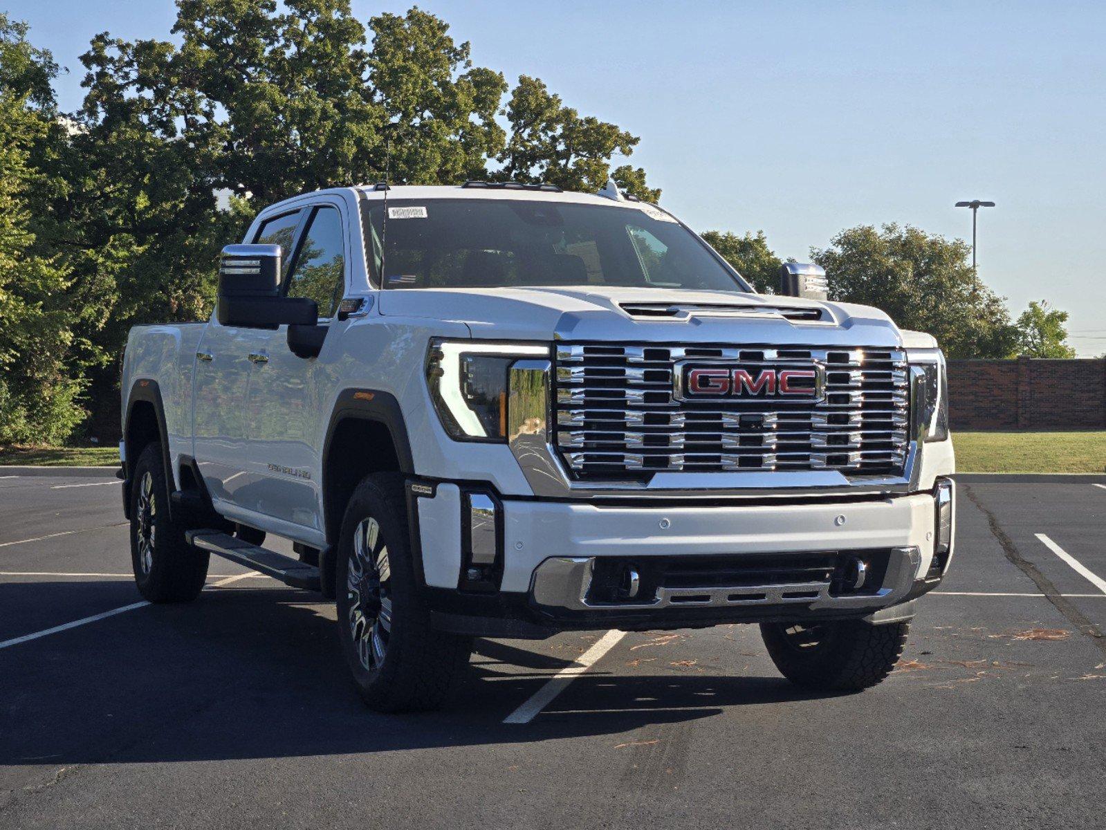 2025 GMC Sierra 2500 HD Vehicle Photo in DALLAS, TX 75209-3016