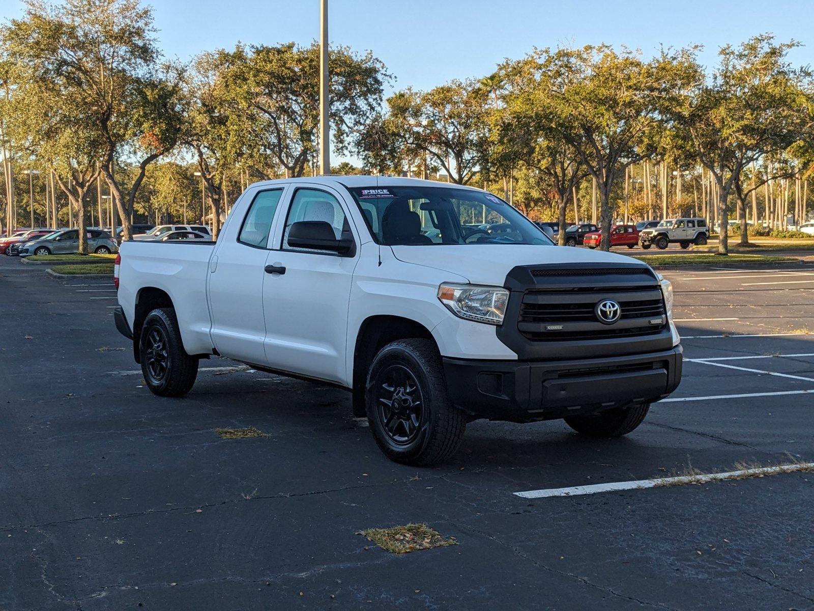 2017 Toyota Tundra 4WD Vehicle Photo in Sanford, FL 32771