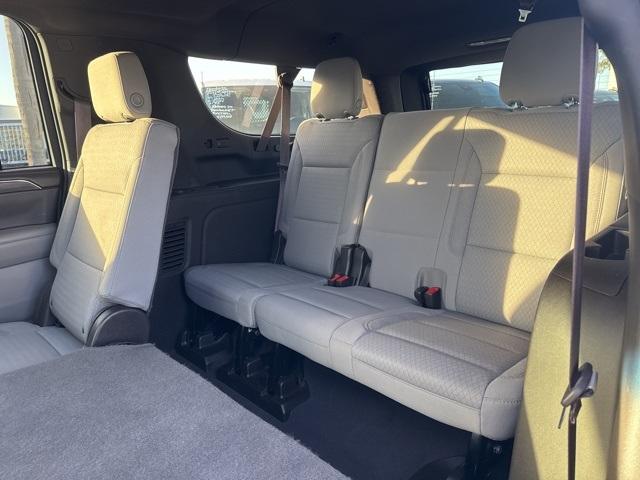 2023 Chevrolet Suburban Vehicle Photo in VENTURA, CA 93003-8585