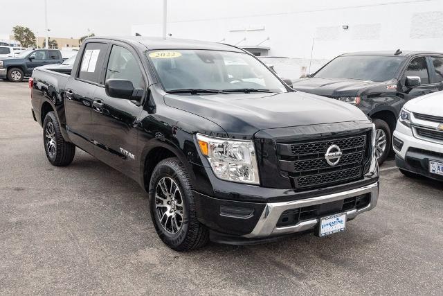 2022 Nissan Titan Vehicle Photo in VENTURA, CA 93003-8585