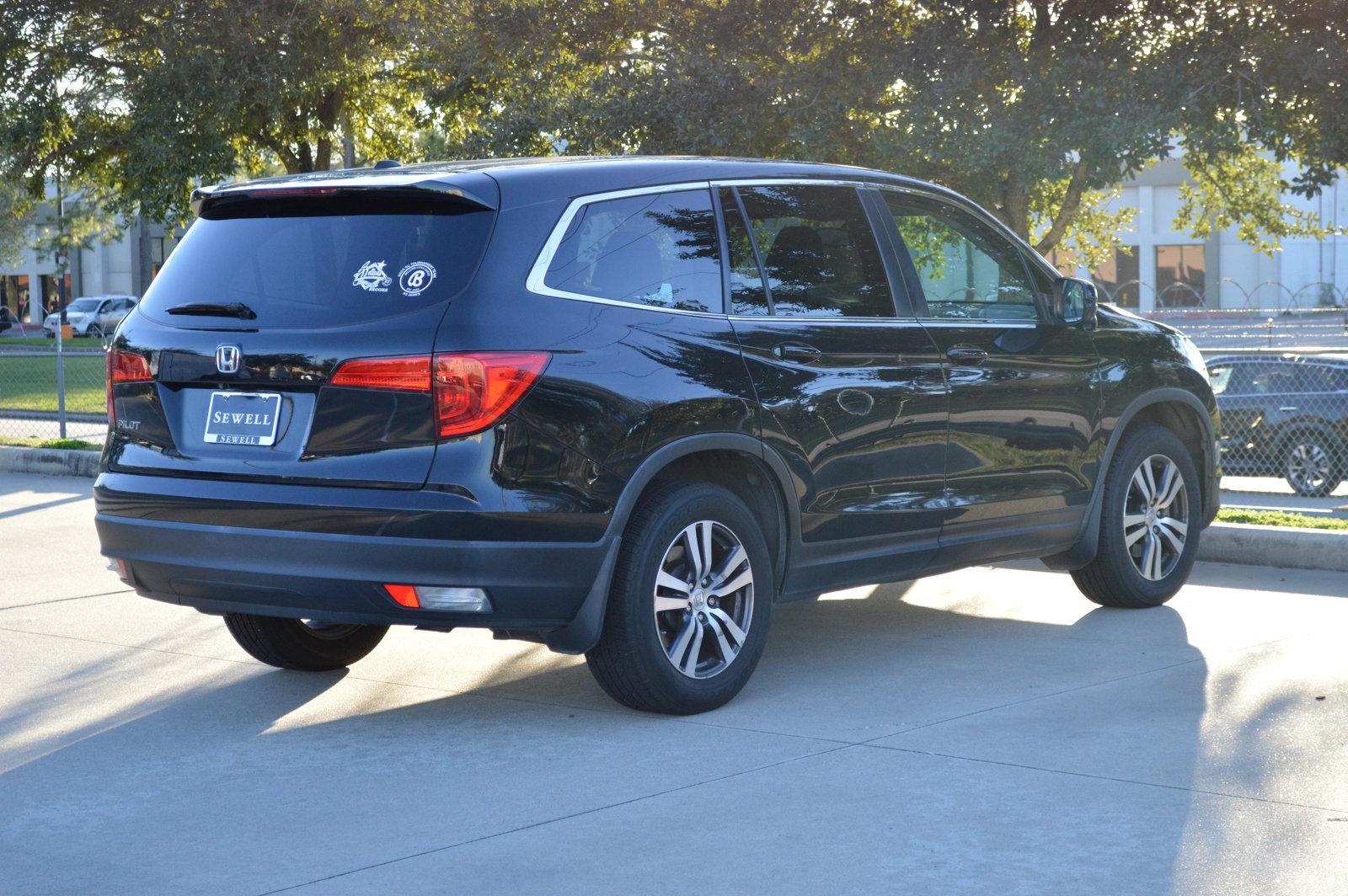 2016 Honda Pilot Vehicle Photo in Houston, TX 77090