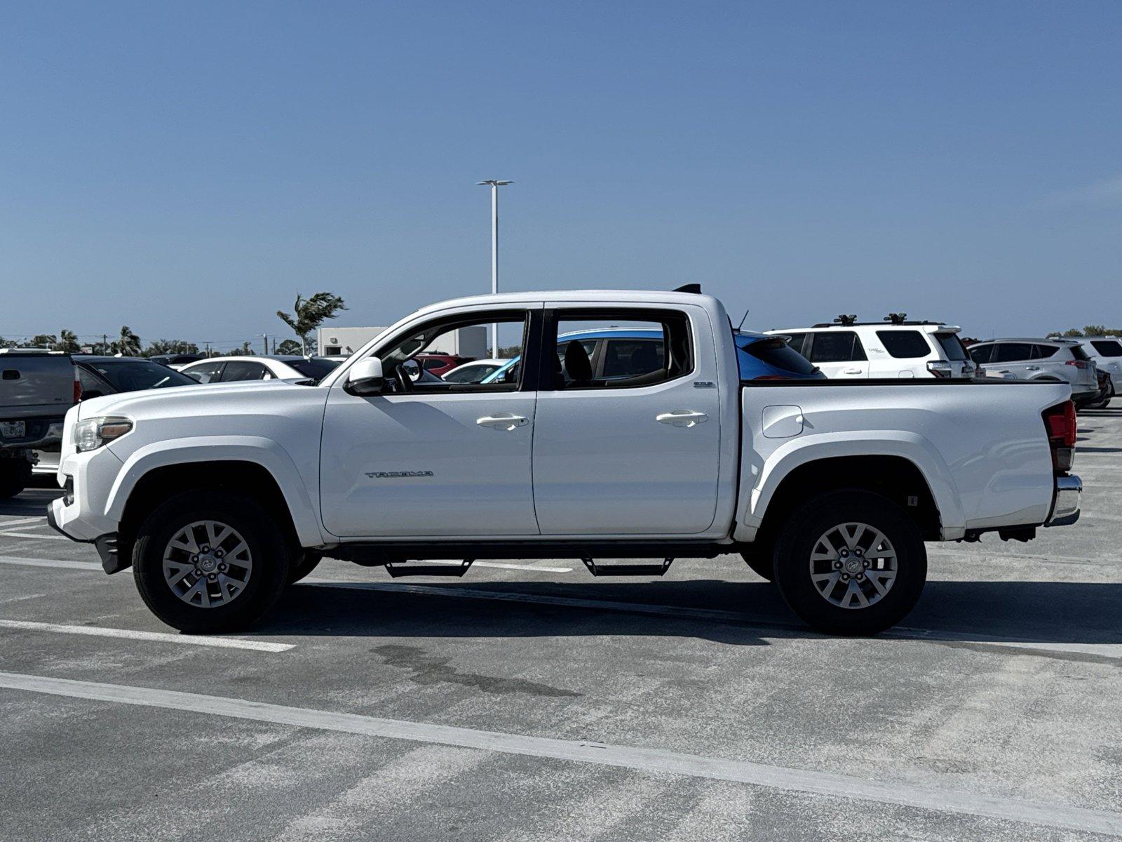 2019 Toyota Tacoma 2WD Vehicle Photo in Ft. Myers, FL 33907