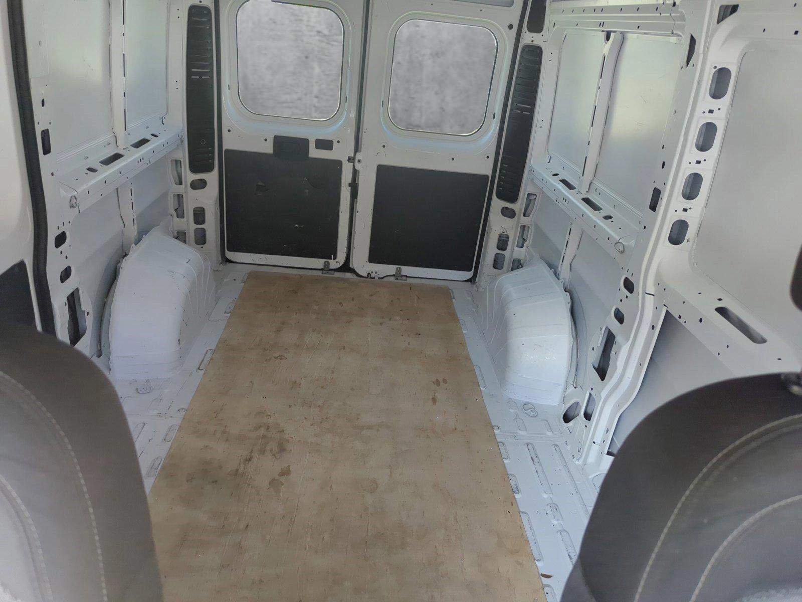 2017 Ram ProMaster Cargo Van Vehicle Photo in Pembroke Pines, FL 33027