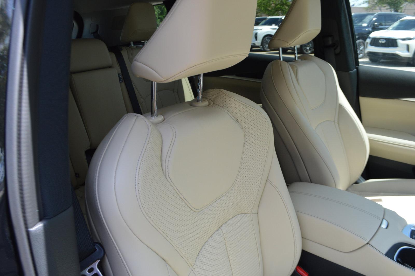 2025 INFINITI QX60 Vehicle Photo in Houston, TX 77090