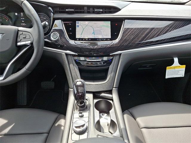 2025 Cadillac XT6 Vehicle Photo in ALLENTOWN, PA 18103-7399