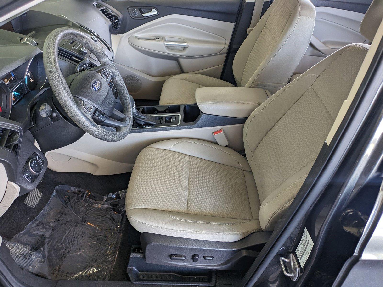 2017 Ford Escape Vehicle Photo in Bradenton, FL 34207