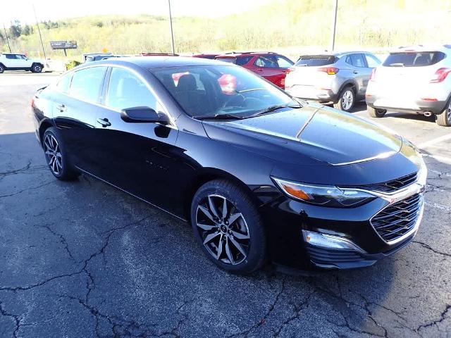 2021 Chevrolet Malibu Vehicle Photo in ZELIENOPLE, PA 16063-2910